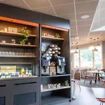 酒店 贡比涅宜必思酒店 3*