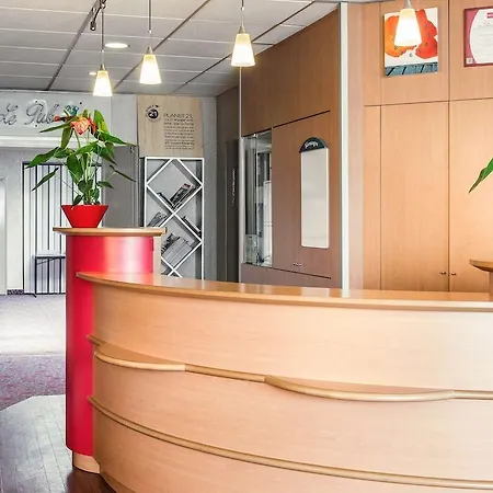 Ibis Hotel 3*
