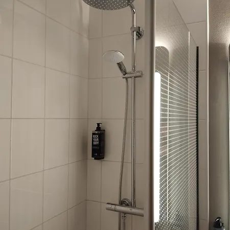 Ibis Hotel 3*