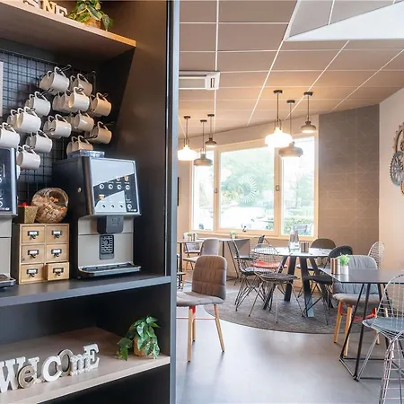 Ibis Hotel 3*