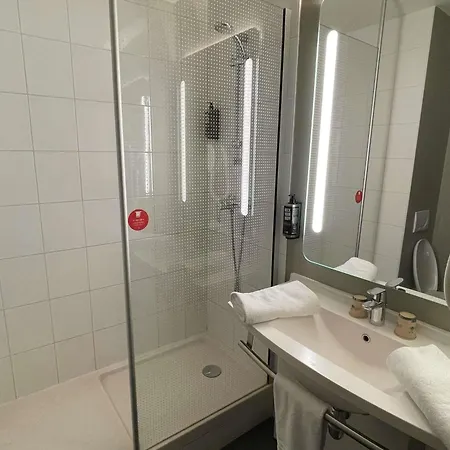 Ibis 3*