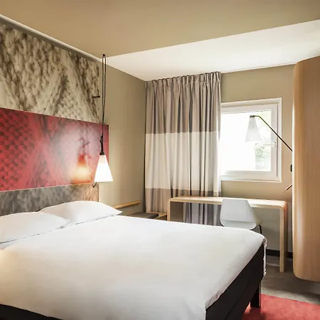Ibis Hotel Compiègne