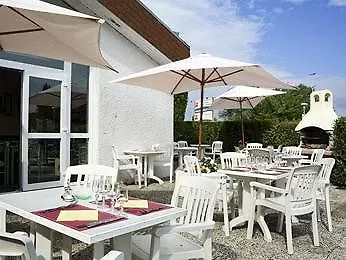 Ibis Hotel 3*