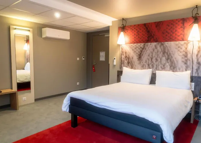 Ibis Hotel 3*